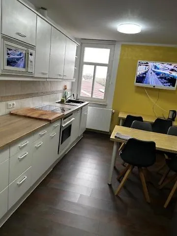 3 Mit 5 Zimmern Kueche 2 Baeder Apartment *