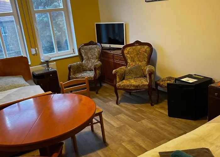 3 Mit 5 Zimmern Kueche 2 Baeder Apartment *